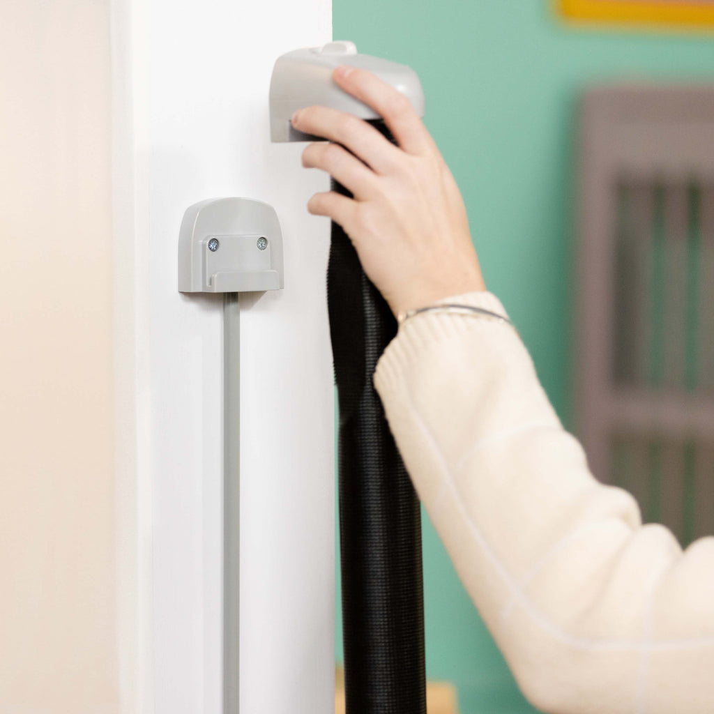 The Thruway 52W Seriesâ„¢ Retractable Gate