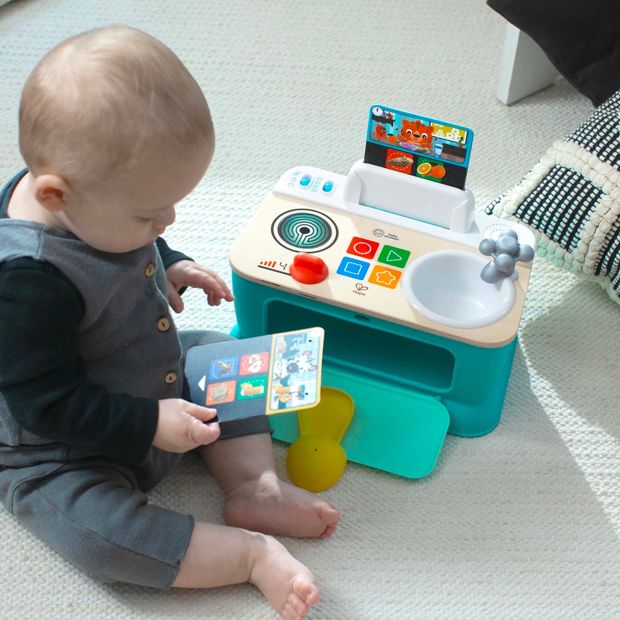 HAPE Magic Touch Kitchenâ„¢ Pretend to Cook Toy