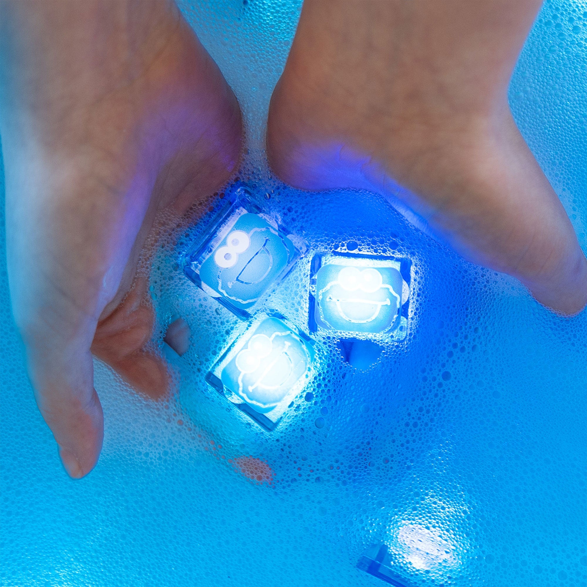 Licensed Light Up Cubes 4pk