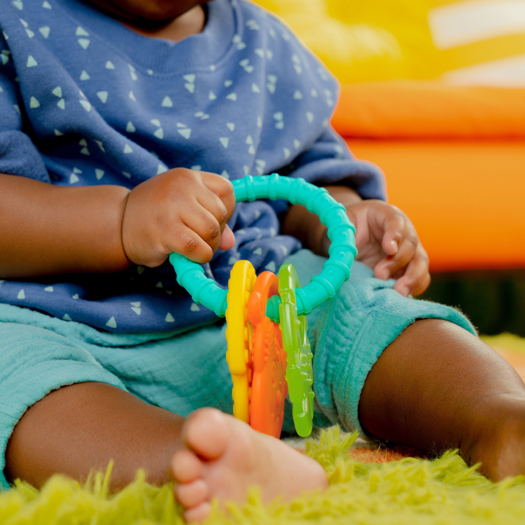 Bright Startsâ„¢ Tropical Chewsâ„¢ Teething Ring
