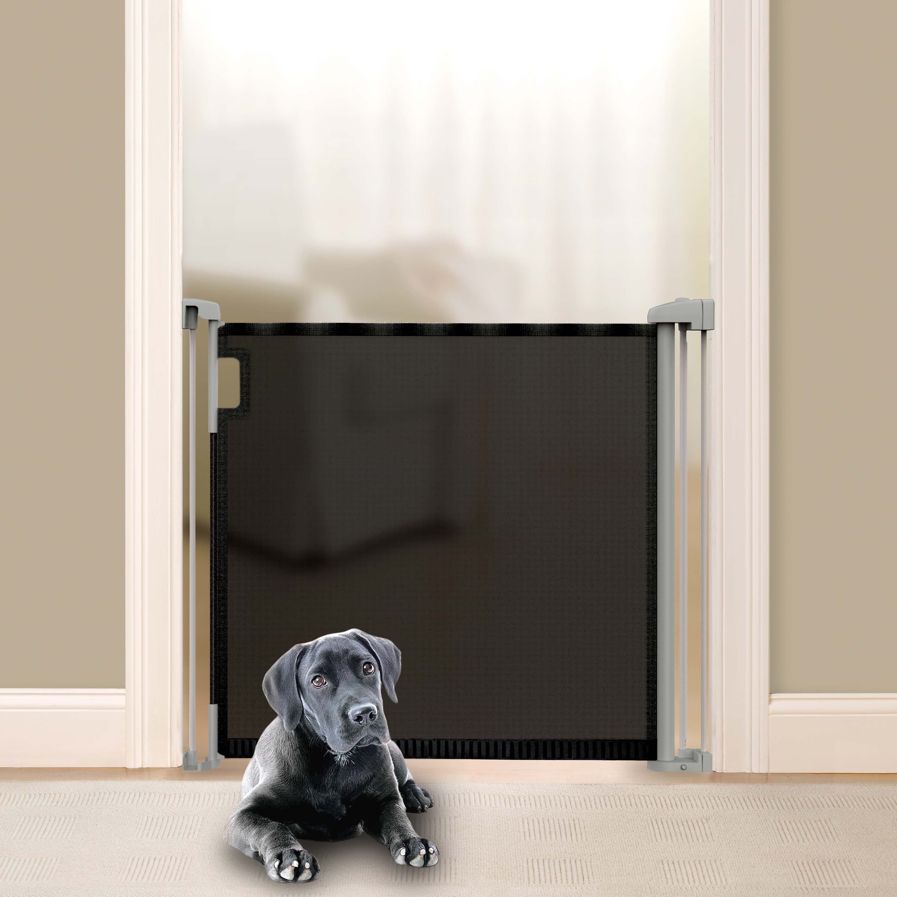 The Thruway 52W Seriesâ„¢ Retractable Gate