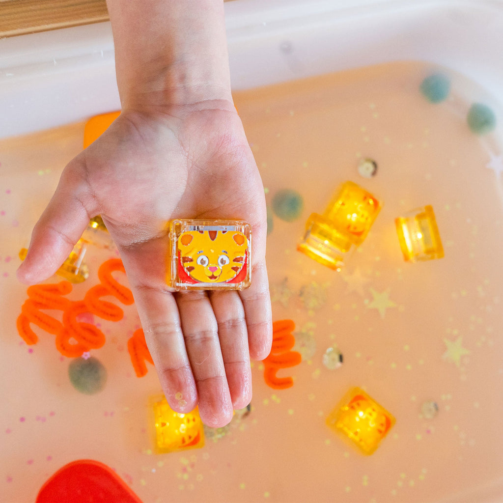 Licensed Light Up Cubes 4pk