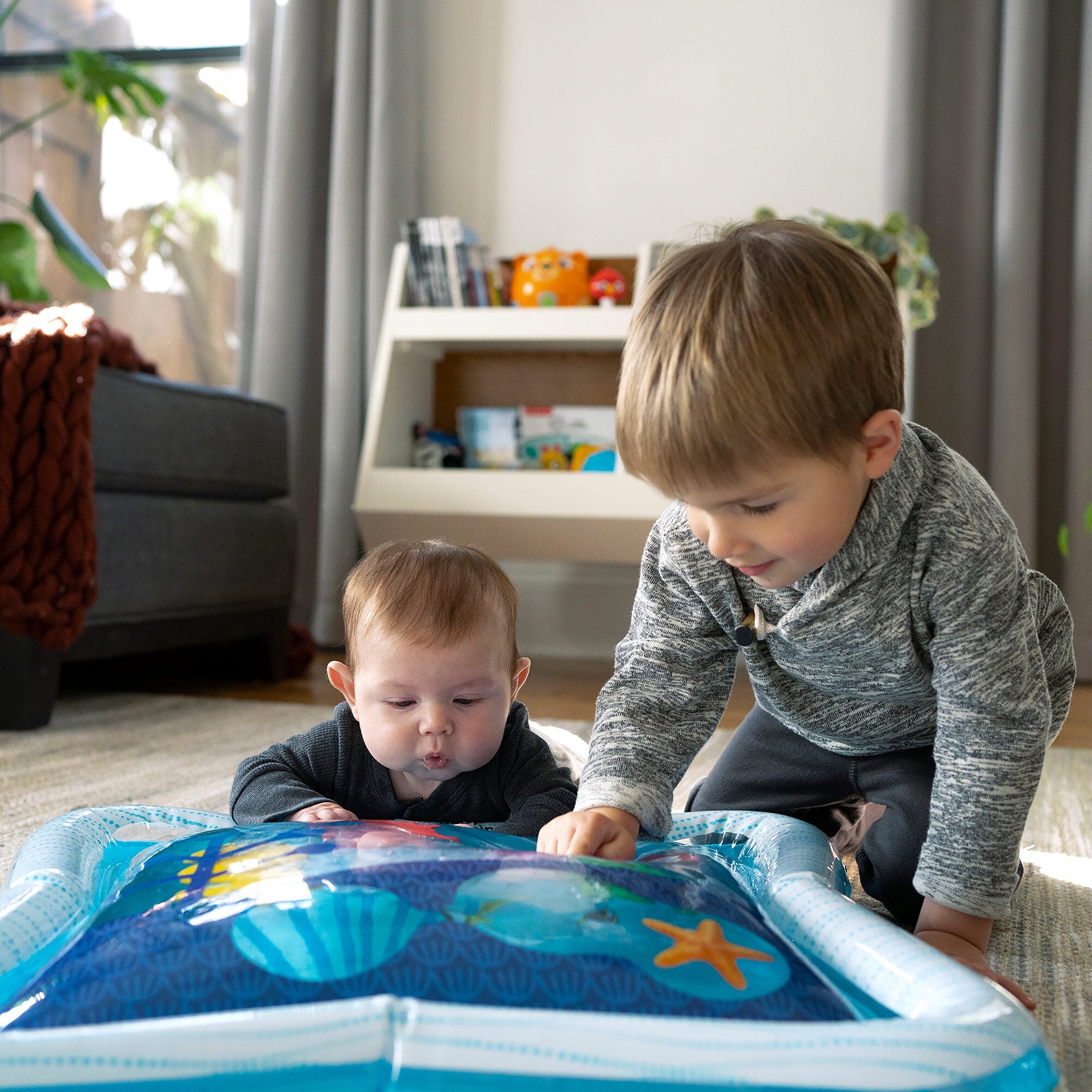 Opusâ€™s Ocean of Discoveryâ„¢ Tummy Time Water Mat