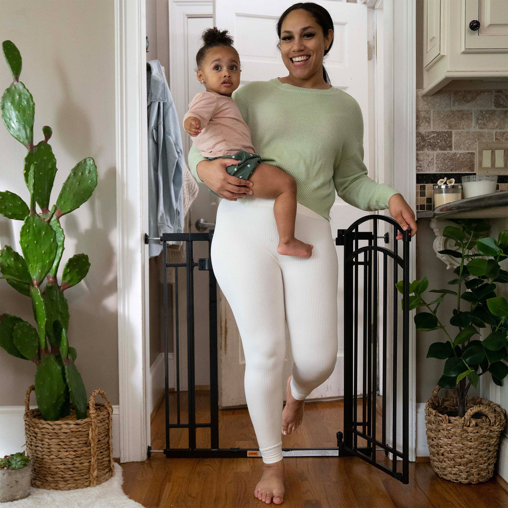 The Doorway 48W Seriesâ„¢ Gate