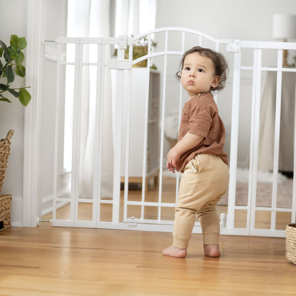 The Doorway 48W Seriesâ„¢ Gate