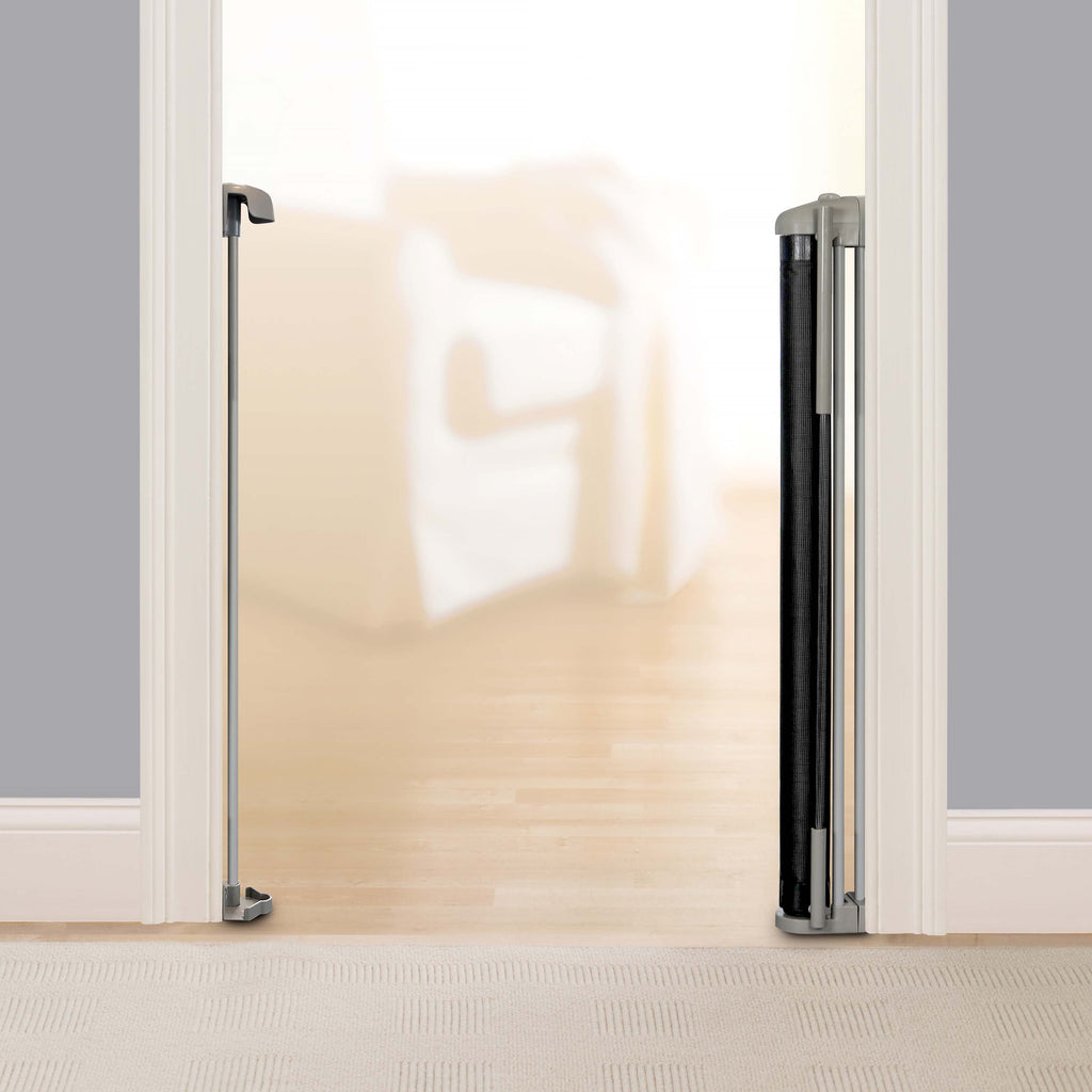 The Thruway 52W Seriesâ„¢ Retractable Gate