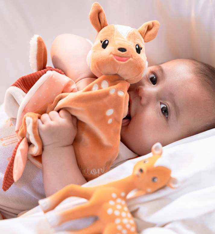 Sophie La Girafe - Comfort Blanket - Fanfan le faon comforter