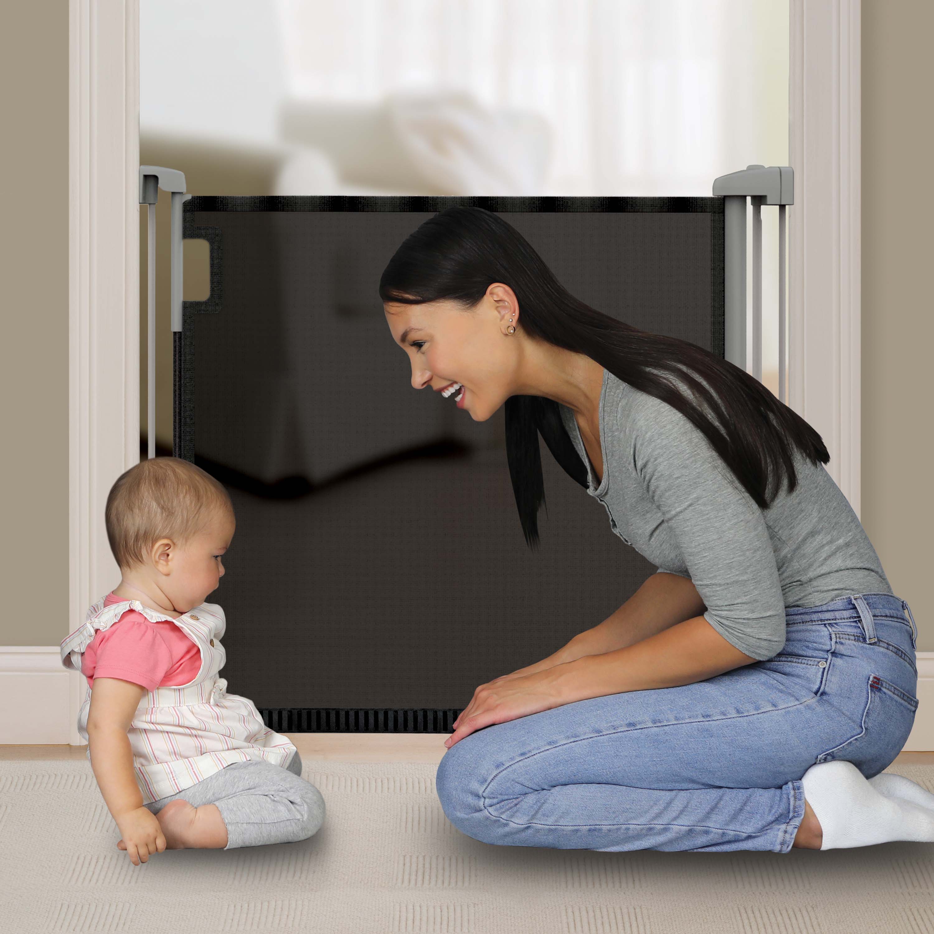 The Thruway 52W Seriesâ„¢ Retractable Gate