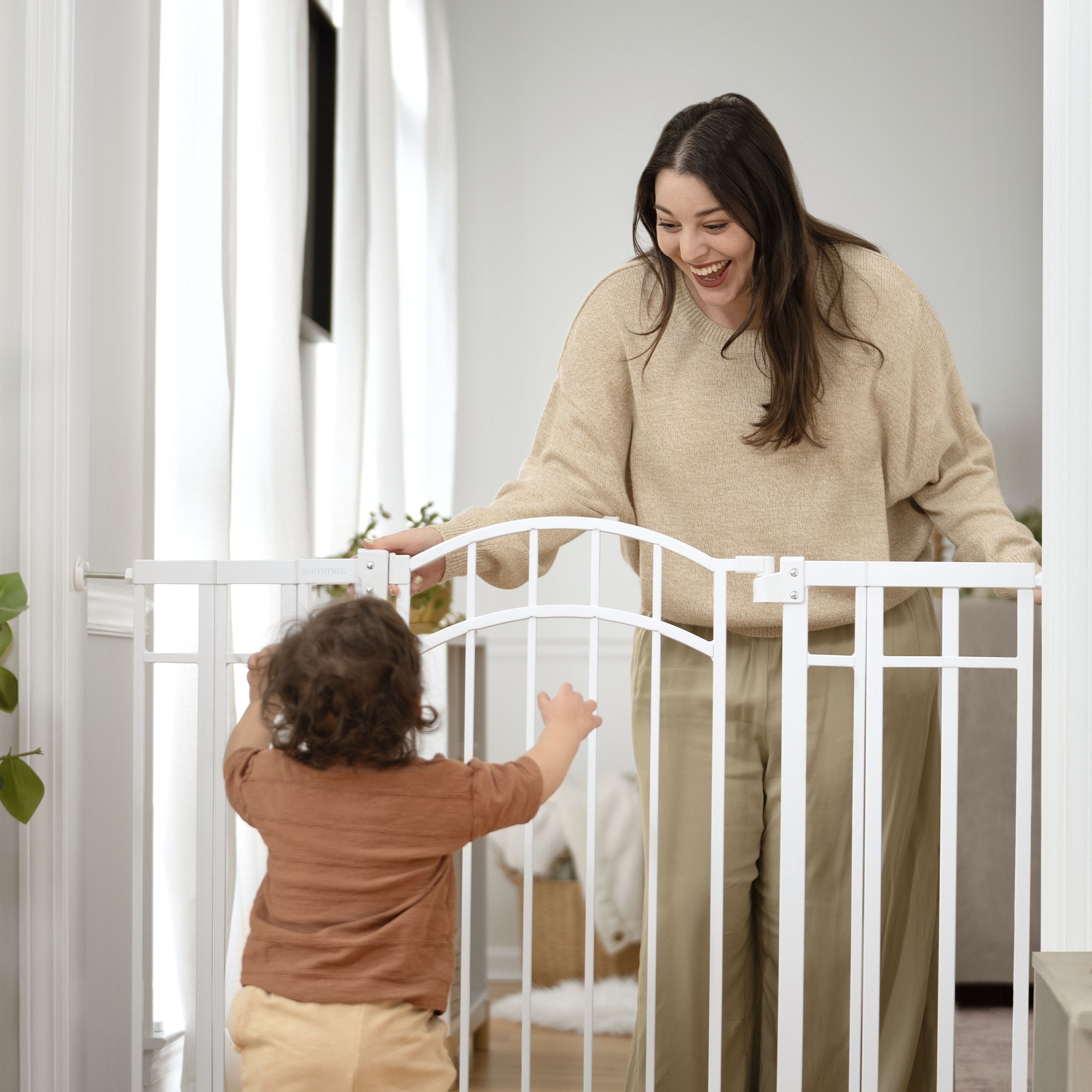 The Doorway 48W Seriesâ„¢ Gate