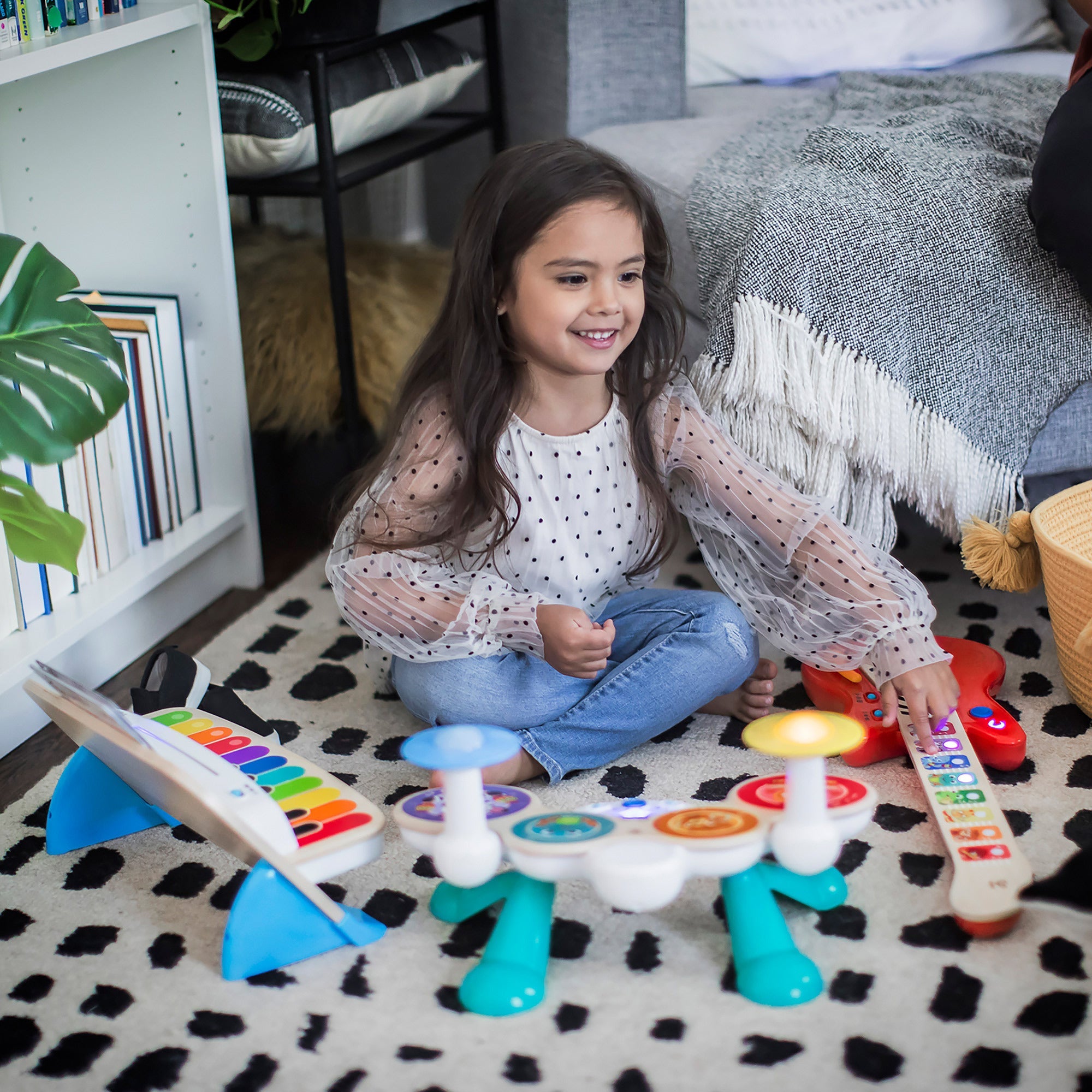 HAPE Together in Tune Guitarâ„¢ Connected Magic Touchâ„¢ Guitar